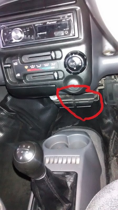 Coolant Leaking Inside Santro Xing The Automotive India