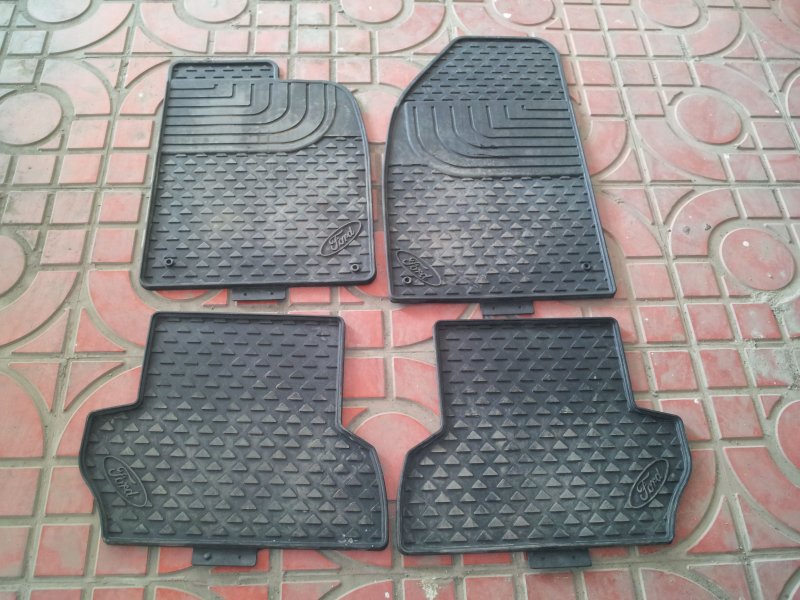 Ford Fiesta Classic Rubber Floor Mats The Automotive India