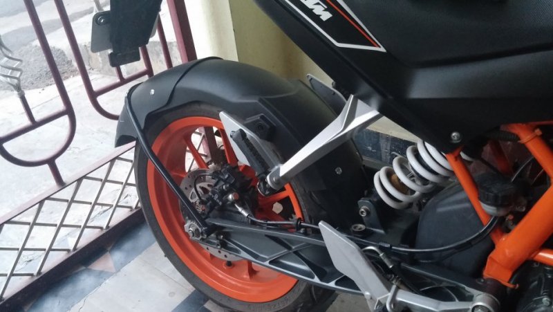 ktm duke 200 back mudguard price