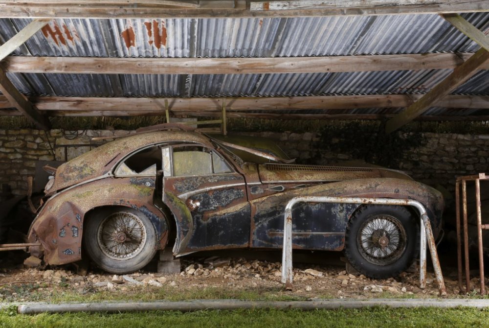 Talbot Lago T26 Saotchik coupe - still salvagable.jpg