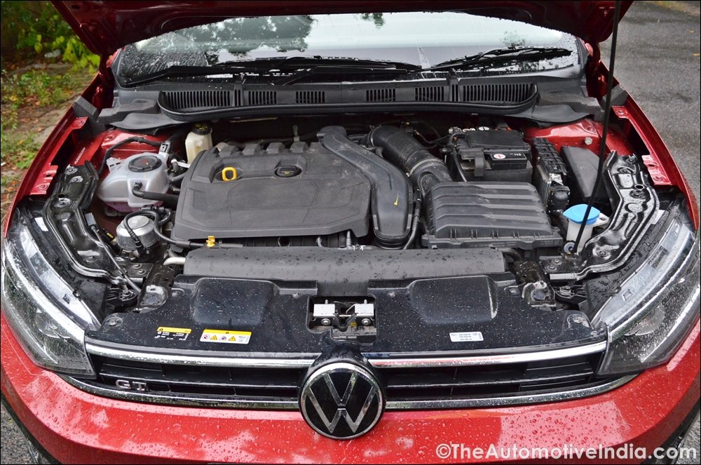 Volkswagen-Virtus-GT-Engine-Bay.JPG