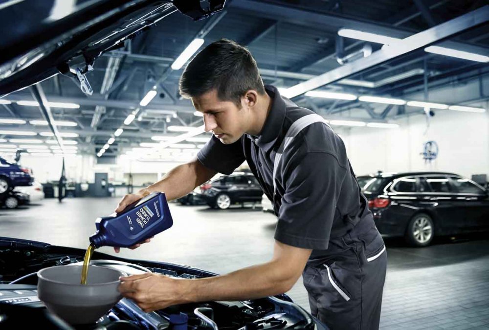 02 Image BMW Service.jpg