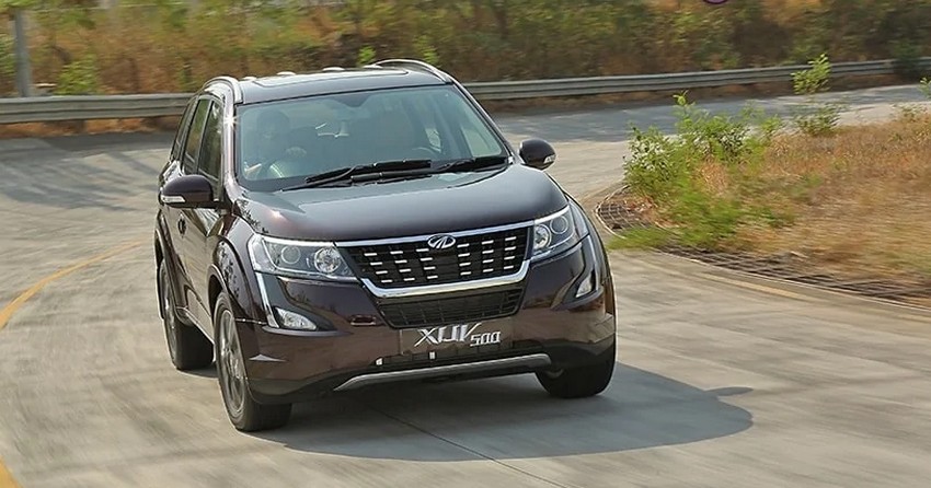 2018-mahindra-xuv500-facelift-review_827x510_41524038086.jpg