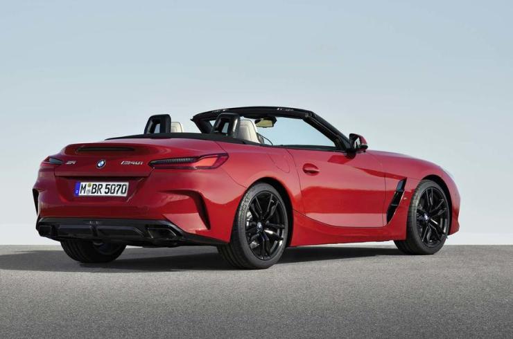 2019-bmw-z4-2.jpg