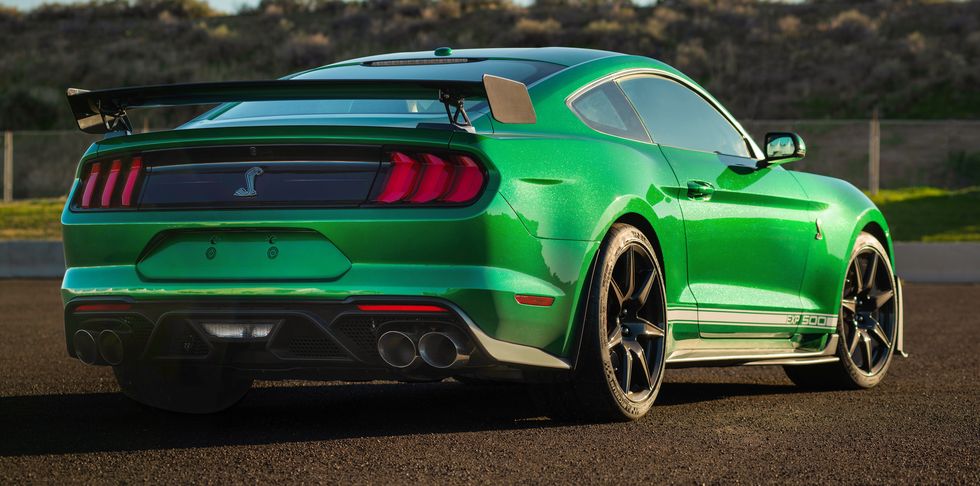 2020-mustang-shelby-gt500-vin001-09-1578445564.jpg?crop=0.896xw:0.666xh;0.0501xw,0.jpg