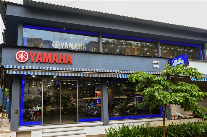 20220716051009_Yamaha%20Blue%20Square%20Showroom%20_%20AIMS%20Yamaha,%20Mumbai_1_.jpg