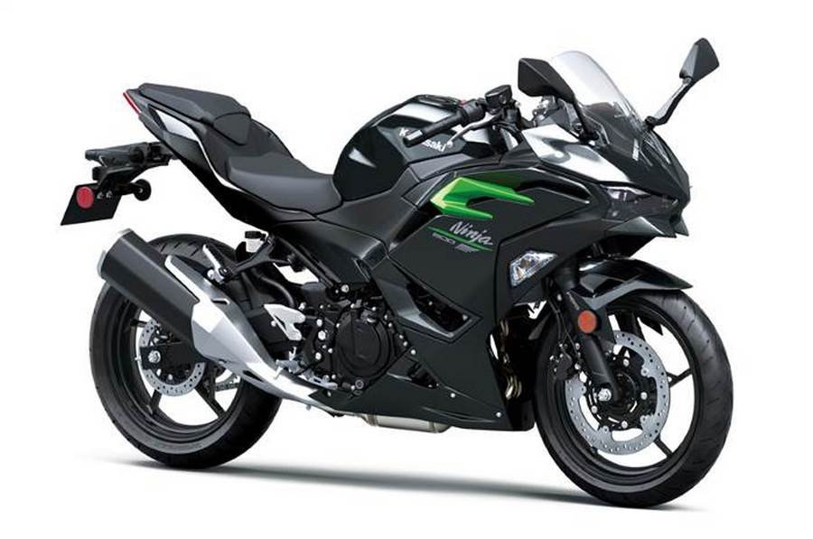 20250120125401_Kawasaki Ninja 500 front three quarter static.jpg