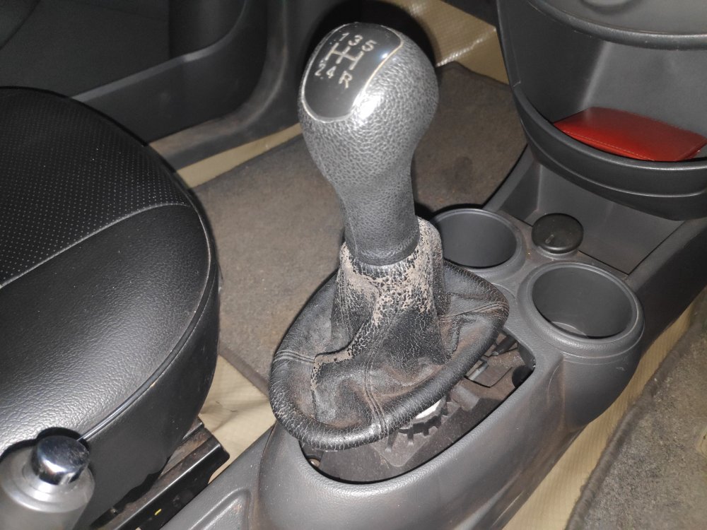 Chevrolet beat 2024 gear knob