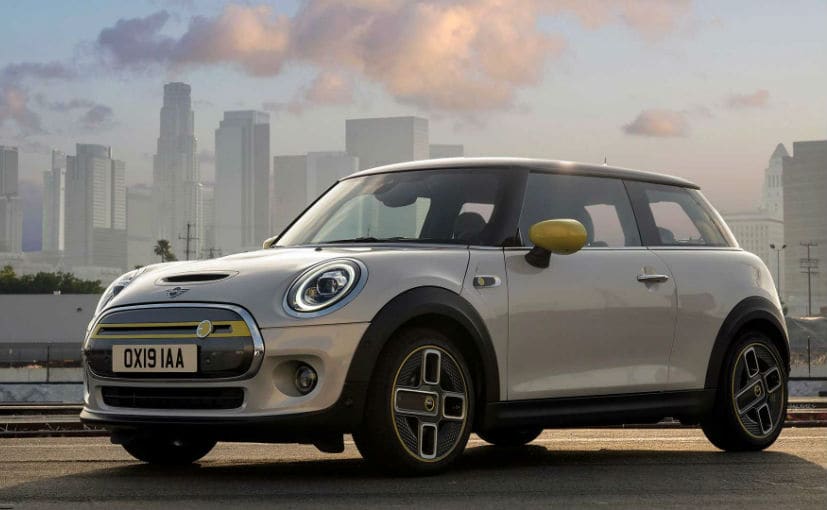 4v58020g_2020-mini-cooper-se_625x300_10_July_19.jpg