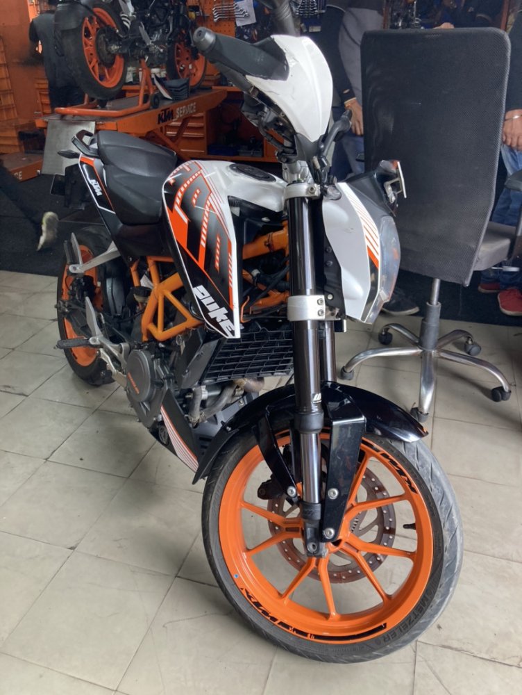 Ktm duke 390 store engine life