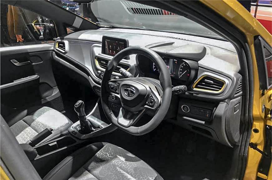 90306111459_1_578_872_0_70_http___cdni.autocarindia.com_Galleries_20190305023958_Altroz+interior.jpg