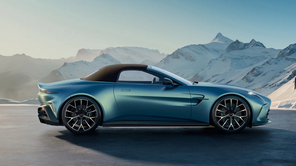 Aston Martin Vantage Roadster official reveal 2025-9.jpg