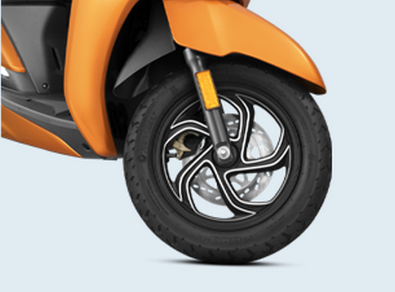 Diamond cut alloy wheels.png