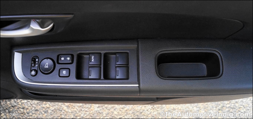 Honda-BRV-Driver-Door-Armrest.jpg