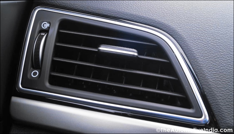 Hyundai-Elantra-Side-AC-Vents.jpg