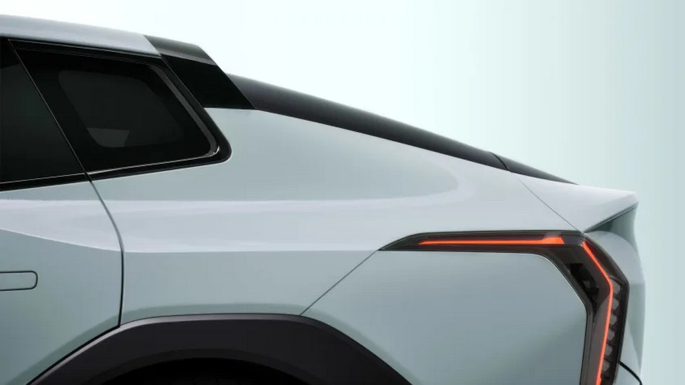 KIa EV4 teasers 2025-2.jpg