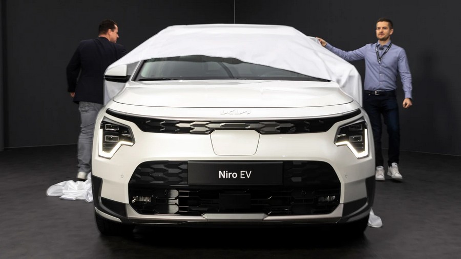 Kia Niro EV 2022-2.jpg