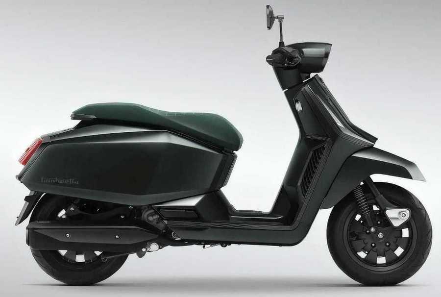 lambretta-x300-studio-black-right-side.jpeg