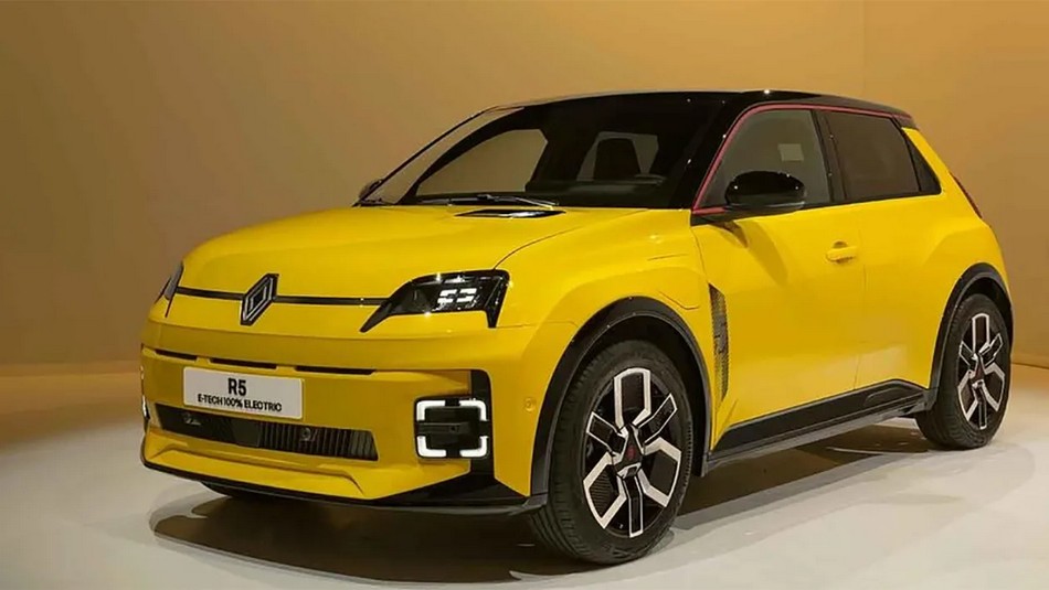 Leaked Renault 5 images -3.jpg