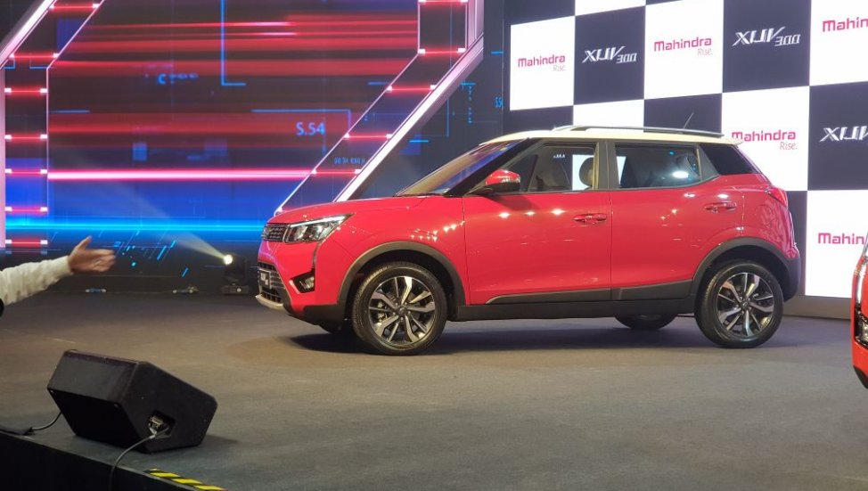 mahindra-xuv300-dual-tone-launch-64b2.jpg