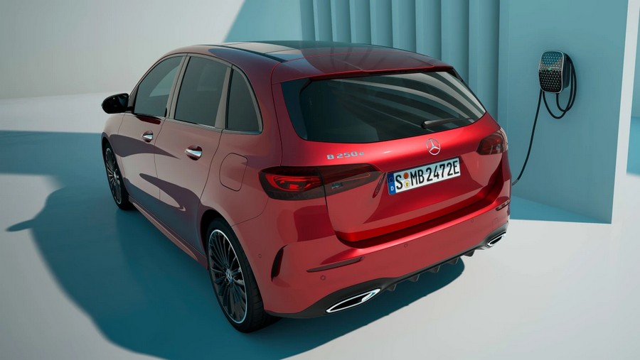 Mercedes-Benz B-Class Facelift (2022) Unveiled | The Automotive India