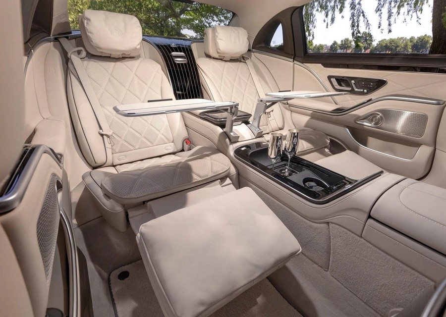 Mercedes-Benz-S-Class_Maybach-x853.jpg