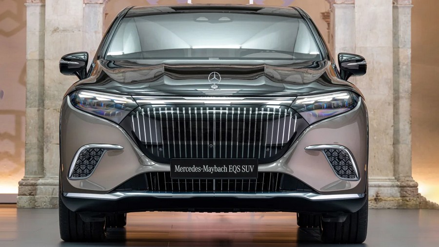 Mercedes-Maybach EQS SUV 2023-3.jpg