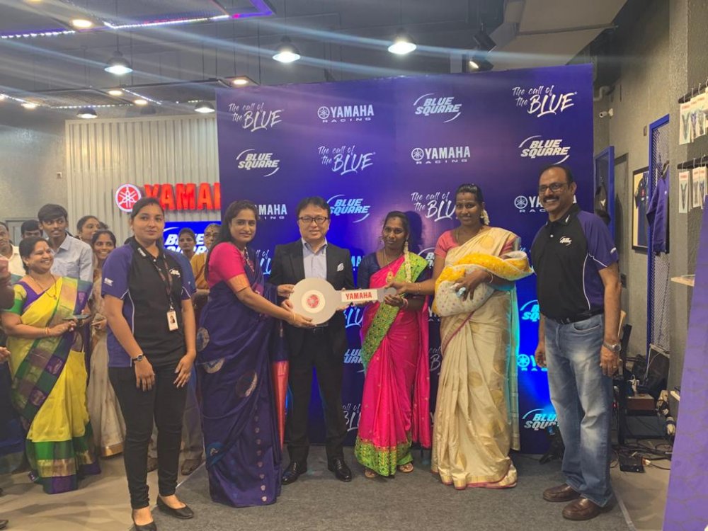 Mr. Motofumi Shitara, Chairman, Yamaha Motor India group of companies at the launch of 2nd Bl...jpeg