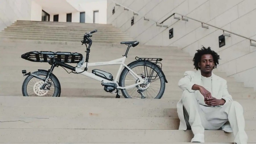 new-hase-gravit-city-e-cargo-bike-puts-a-new-spin-on-versatility.jpg