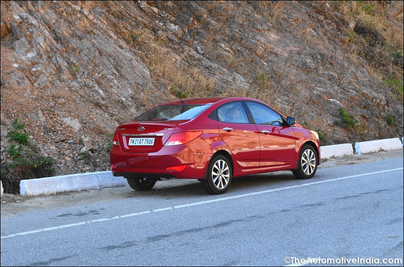 New-Hyundai-Verna-2015-5.jpg