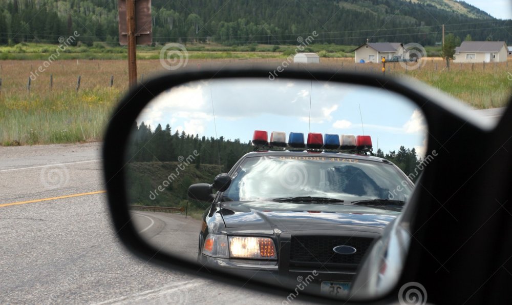 police-mirror-1282771.jpg