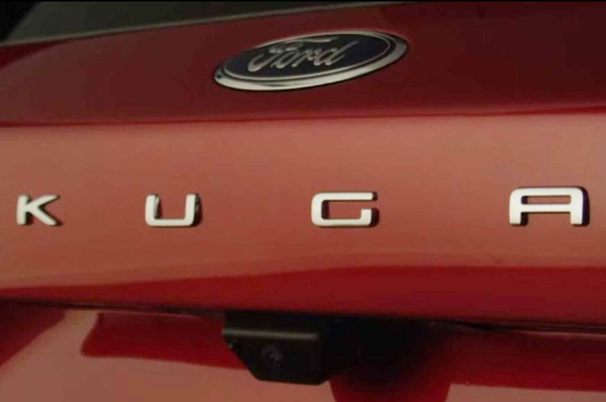 r.ashx?n=http%3a%2f%2fcdni.autocarindia.com%2fExtraImages%2f20190401061524_2020-ford-kuga-teaser.jpg