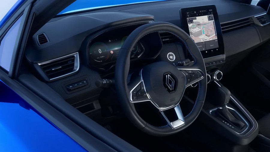 Renault Clio E-Tech 2023-7.jpg