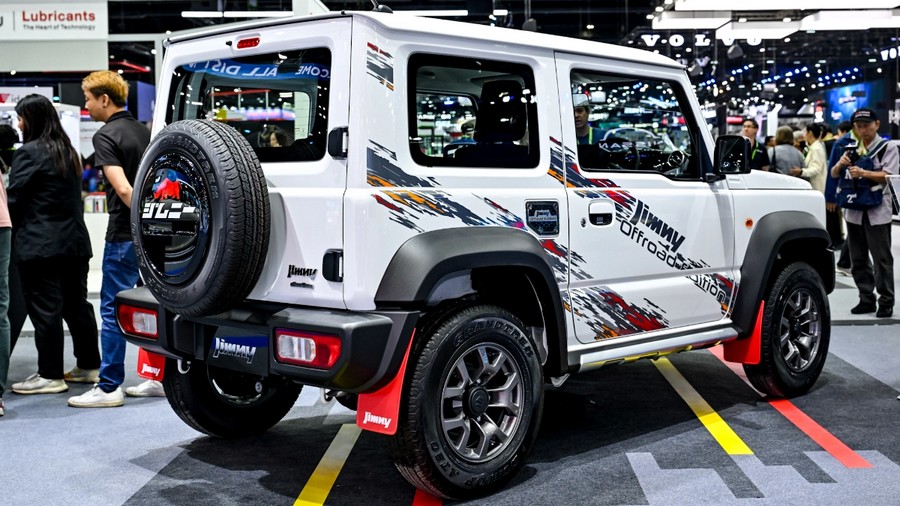 suzuki-jimny-offroad-edition-9-1733185597.jpg