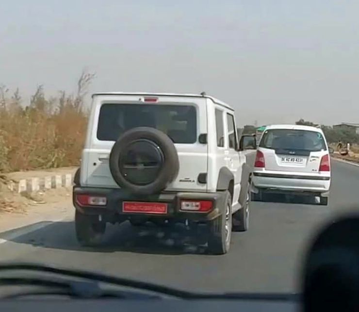 suzuki-jimny-spyshot-2.jpg