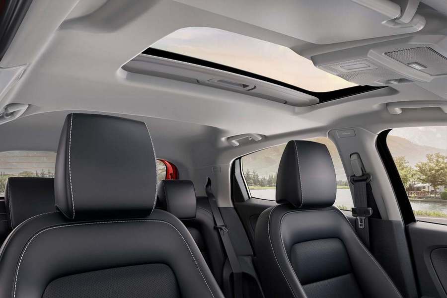 Tata-Altroz-CNG-Sunroof.jpg