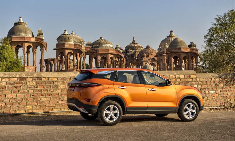 tata-harrier-media-drive-jodhpur-side-profile-96f2.jpg