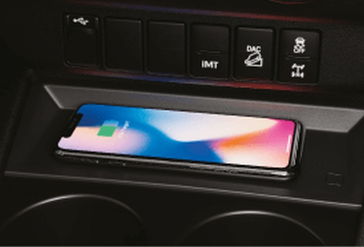 Wireless-Charger-Hilux.jpg