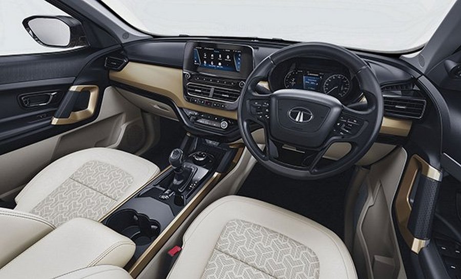 xtata-harrier-jet-edition-interior-design-1661588774.jpg.pagespeed.ic.eSUIFZhf_L.jpg