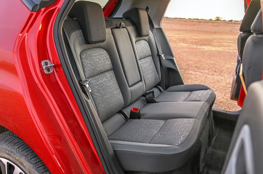 zer.ashx?n=http%3a%2f%2fcdni.autocarindia.com%2fGalleries%2f20191209093946_Tata-Altroz-rear-seat.jpg