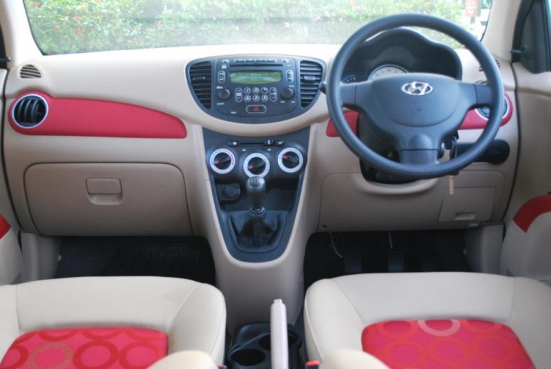 sportz-interior.jpg