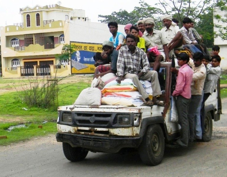 jeep overloading1 - manish jain.jpg