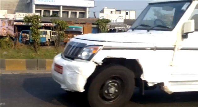 Mahindra-Bolero-Facelift-spied-Gujarat.jpg