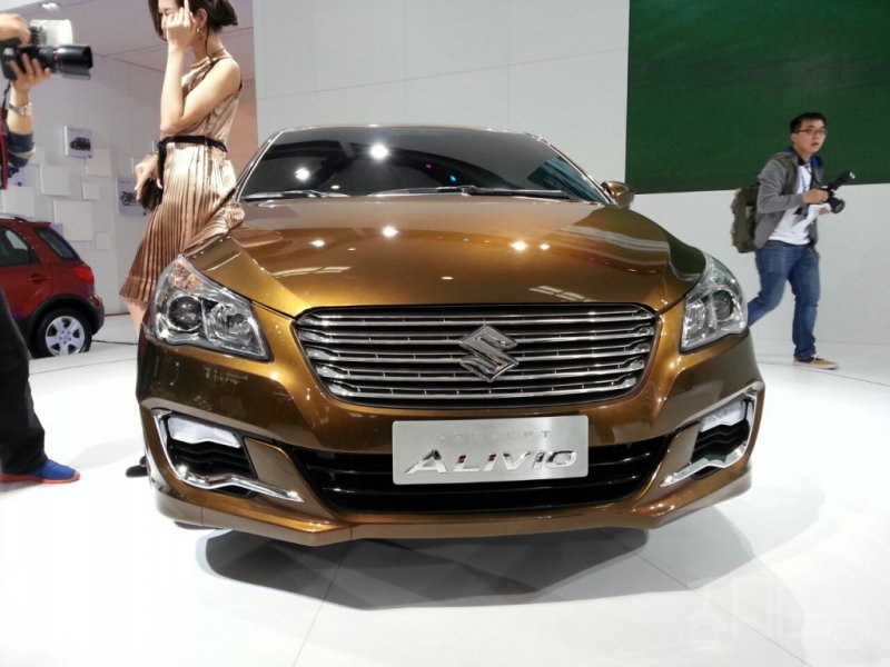 Suzuki-Alivio-front-at-Auto-China-2014-1024x768.jpg