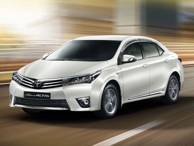 Toyota-Corolla-Altis-2014-1.jpg