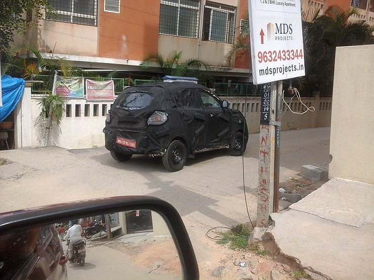 Mahindra-S101-Compact-SUV-Spyshot-2.jpg