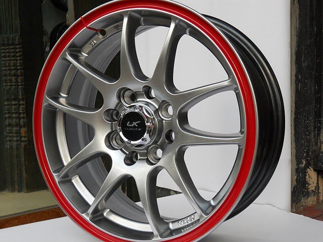 14''11038 Hyper black red line .JPG