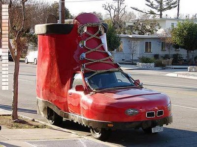 funny-pics-car-shoe.jpg