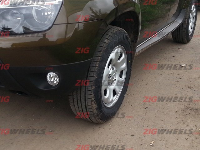 renault-duster-4x4-off-roader-zigwheels-exclusive-12082014-s10_640x480.jpg