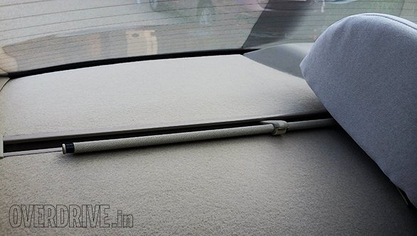 Maruti-Ciaz-rear-windshield.jpg